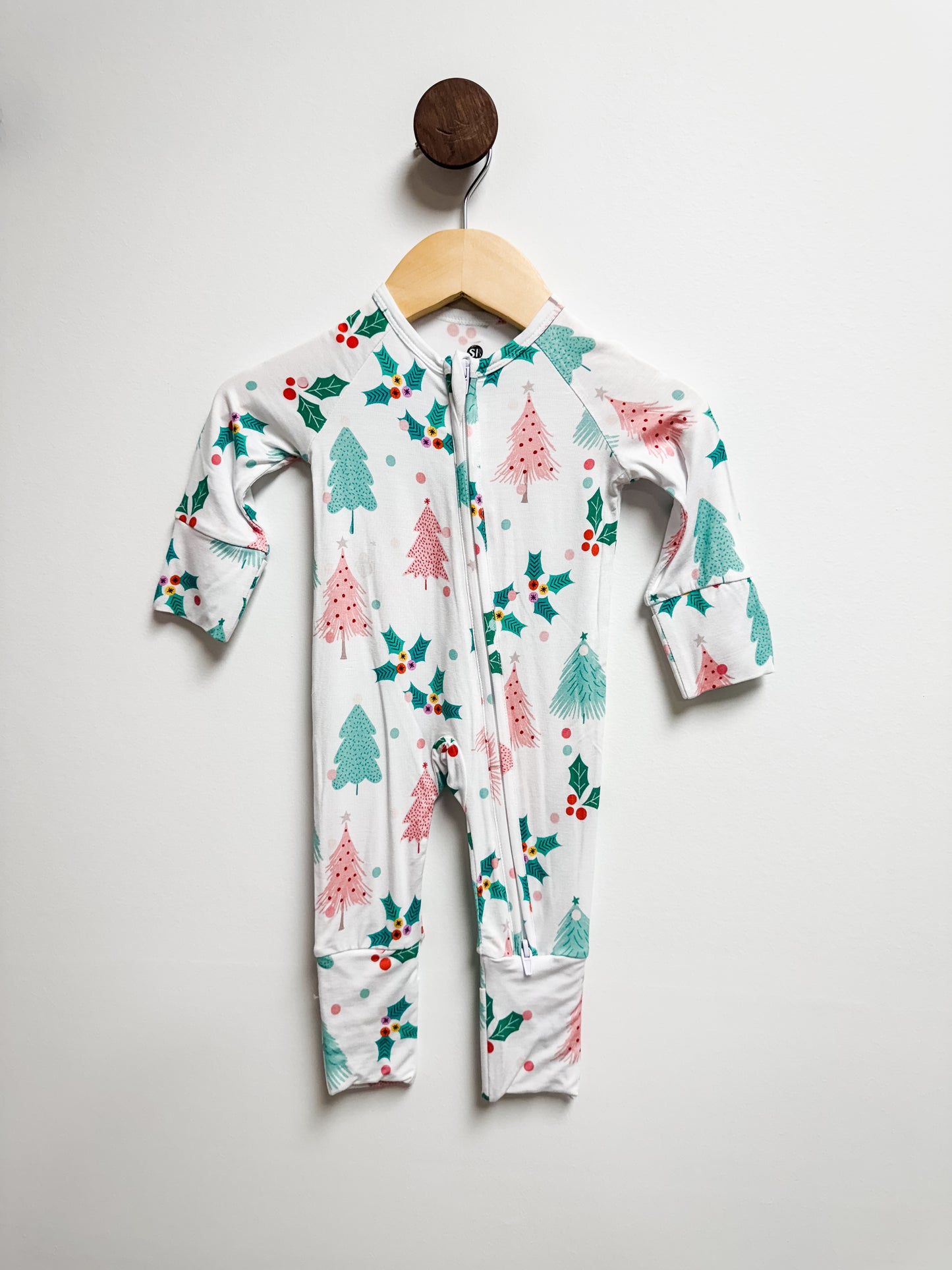 Holly Jolly - Bamboo Zipper Sleeper