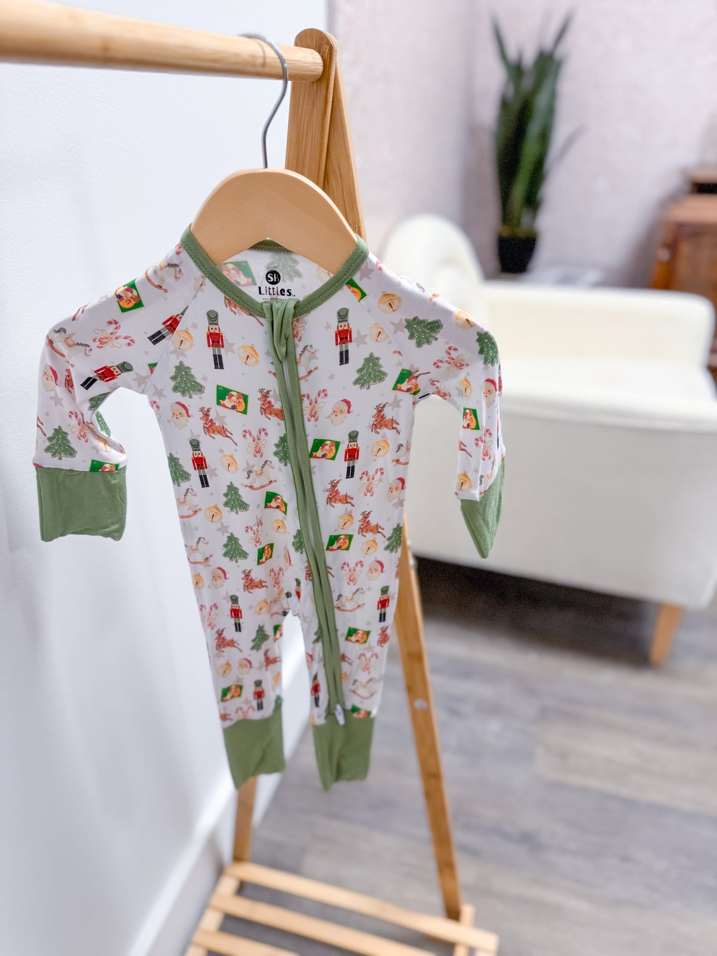 Vintage Christmas - Bamboo Zipper Sleeper